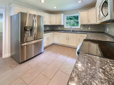 Kitchen - 109 Brookview Ct, Springfield, TN 37172 photo 1 of 3