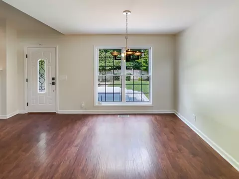 Living - 109 Brookview Ct, Springfield, TN 37172 photo 5 of 5