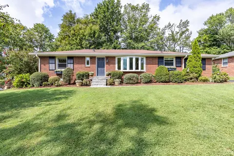 4917 Timberdale Dr, Nashville, TN 37211