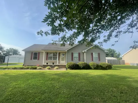 106 Joyce Cir, Lafayette, TN 37083