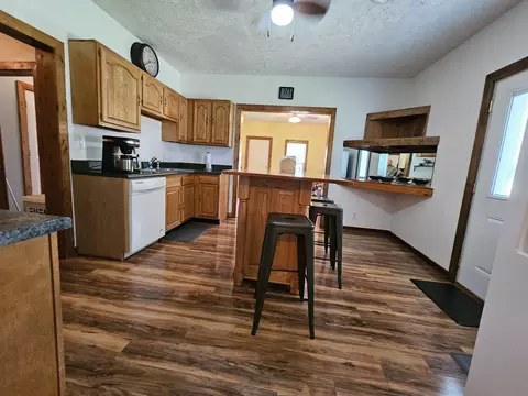 803 W 5th St, Dickson, TN 37055 photo 3