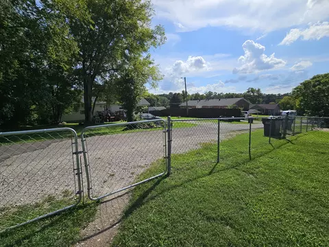 803 W 5th St, Dickson, TN 37055 photo 16