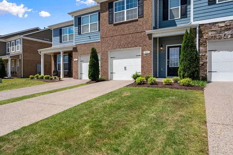 1003 Alderwood Cir, Smyrna, TN 37167