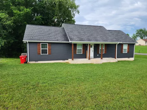 533 Blue Sky Cir, Lafayette, TN 37083
