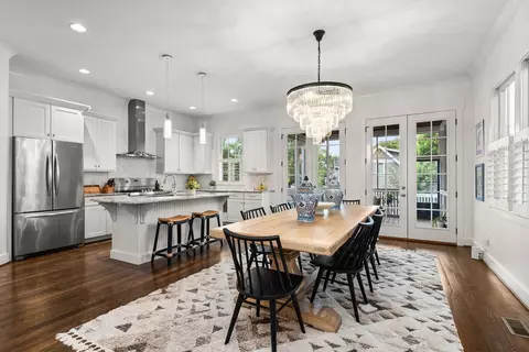 906 Acklen Ave, Nashville, TN 37203