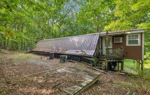 Exterior - 1241 Pack Rd, White Bluff, TN 37187 photo 7 of 12