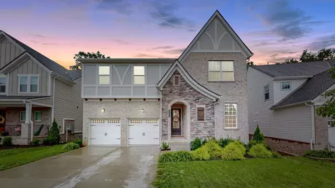 142 Newbury Dr, White House, TN 37188