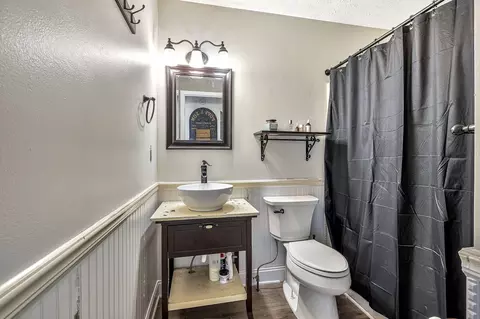 Bath - 2122 Burgess Ln, Spring Hill, TN 37174 photo 1 of 2