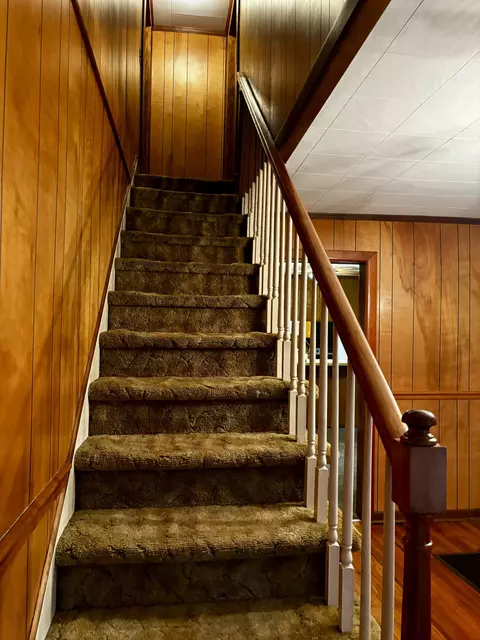 Entry Way - 4690 Akin Rd, Cunningham, TN 37052 photo 1 of 1