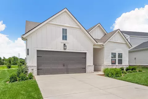 1904 Hildebrand Ln, Columbia, TN 38401