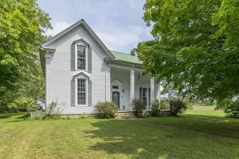 199 Booneville Rd, Fayetteville, TN 37334