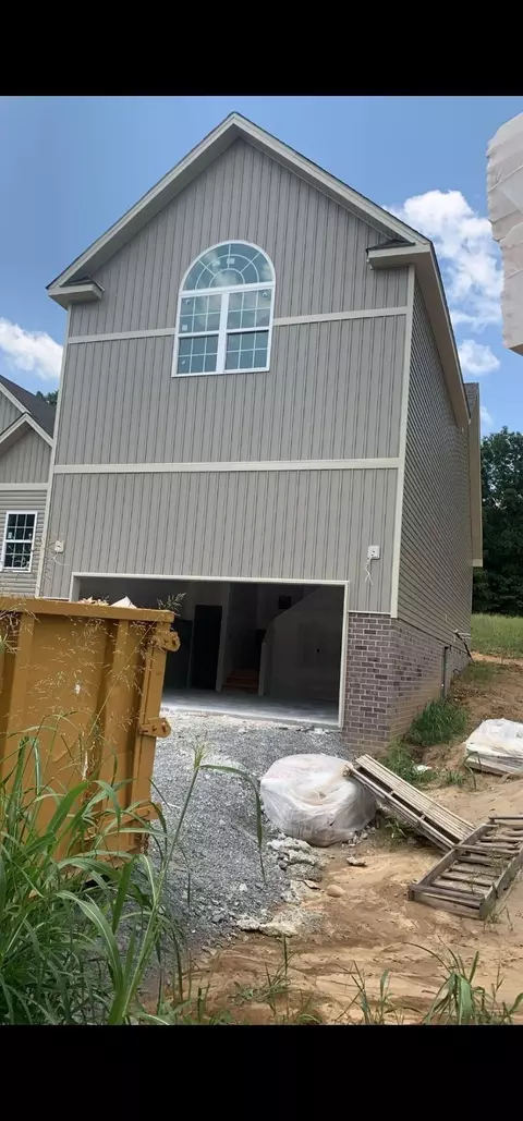 1960 Bluebird Dr, Pleasant View, TN 37146