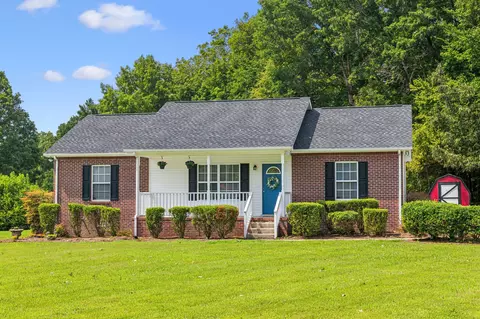 1836 Cardinal Dr, Pleasant View, TN 37146
