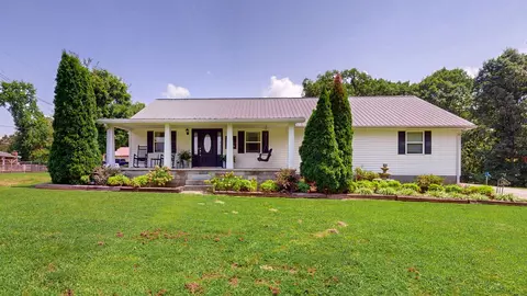 105 Bagwell Rd, Dover, TN 37058