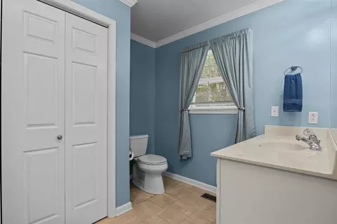 Bath - 105 Capps Rd, Mcewen, TN 37101 photo 1 of 4