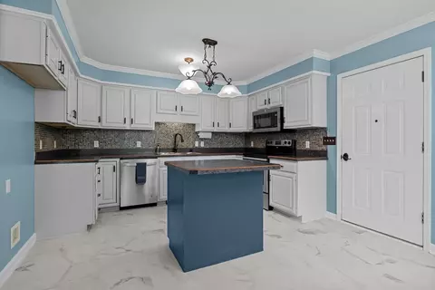 Kitchen - 105 Capps Rd, Mcewen, TN 37101 photo 1 of 4