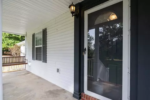 Exterior - 105 Capps Rd, Mcewen, TN 37101 photo 5 of 14