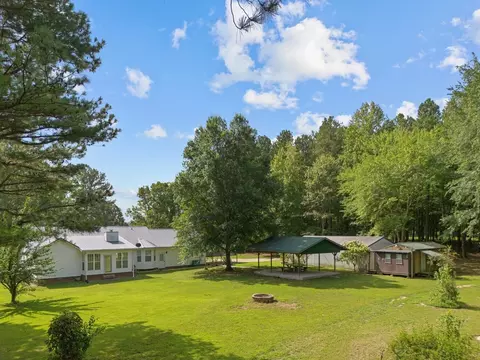Exterior - 105 Capps Rd, Mcewen, TN 37101 photo 9 of 14