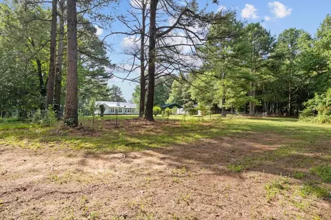 Exterior - 105 Capps Rd, Mcewen, TN 37101 photo 13 of 14