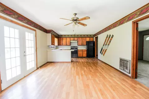 Living - 627 E Main St, Dresden, TN 38225 photo 1 of 7