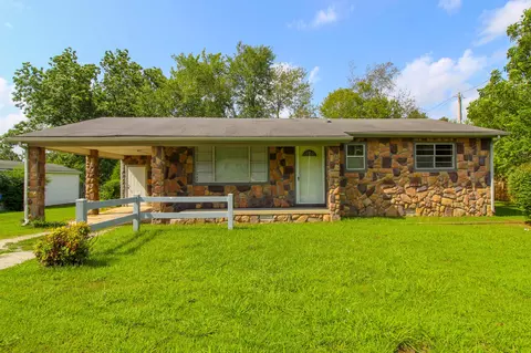 627 E Main St, Dresden, TN 38225
