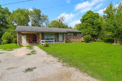 Exterior - 627 E Main St, Dresden, TN 38225 photo 8 of 8