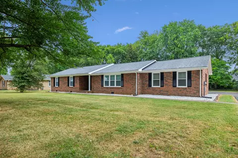 2293 Braxton Bragg Dr, Murfreesboro, TN 37129