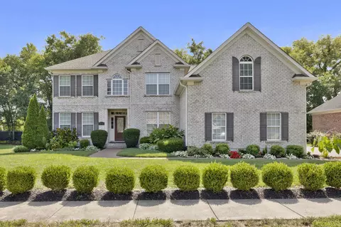 2733 Avington Ct, Murfreesboro, TN 37128