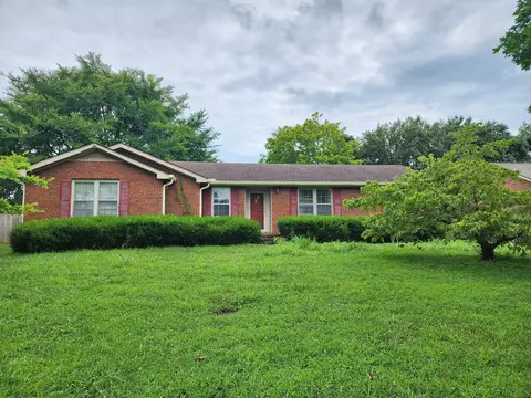 1837 Bourne Cir, Clarksville, TN 37043