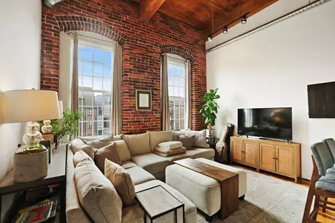 1350 Rosa L Parks Blvd #420, Nashville, TN 37208