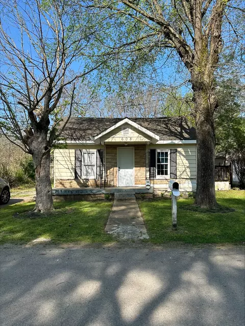 608 Campbell St, Lebanon, TN 37087