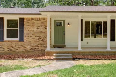 Exterior - 320 Valley View Rd, Dover, TN 37058 photo 3 of 5