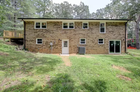 Exterior - 320 Valley View Rd, Dover, TN 37058 photo 5 of 5