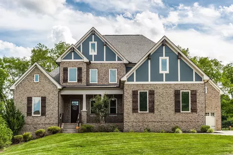1013 Montrose Dr, Gallatin, TN 37066