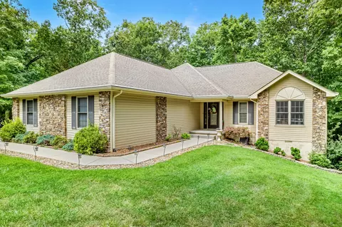 373 Rotherham Dr, Crossville, TN 38558