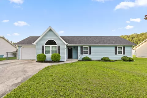 1705 Maple Pl, Soddy Daisy, TN 37379