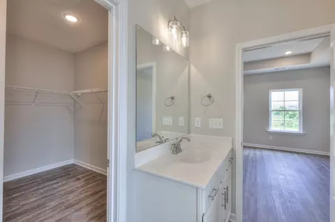 Entry Way - 159 Bartow Dr, Decherd, TN 37324 photo 5 of 8