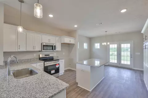 Kitchen - 159 Bartow Dr, Decherd, TN 37324 photo 1 of 2