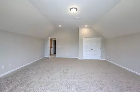 Bedroom - 159 Bartow Dr, Decherd, TN 37324 photo 4 of 6