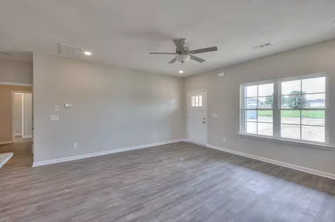 Living - 159 Bartow Dr, Decherd, TN 37324 photo 3 of 3