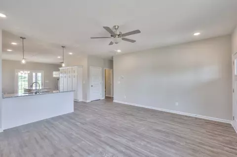 Living - 159 Bartow Dr, Decherd, TN 37324 photo 2 of 3