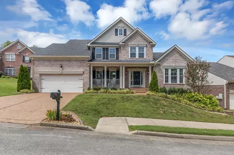 820 Holt Grove Ct, Nashville, TN 37211
