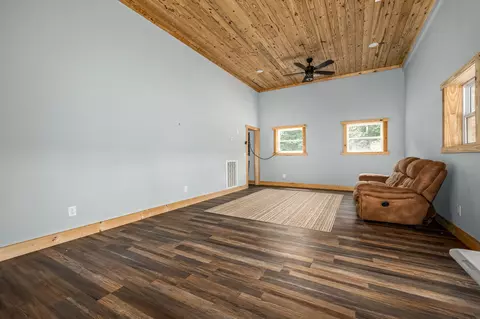 Living - 251 Second Creek Rd, Five Points, TN 38457 photo 4 of 4