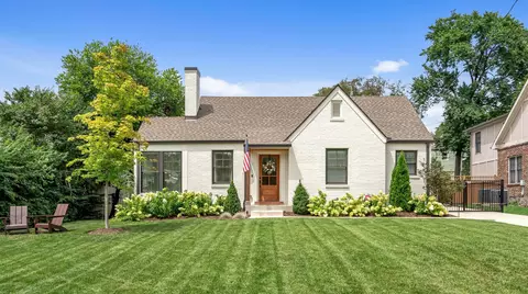 2416 W Linden Ave, Nashville, TN 37212