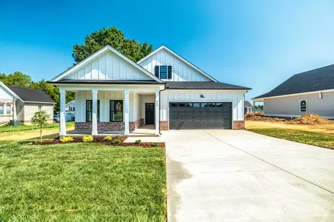 112 Old Westmoreland Rd, Portland, TN 37148