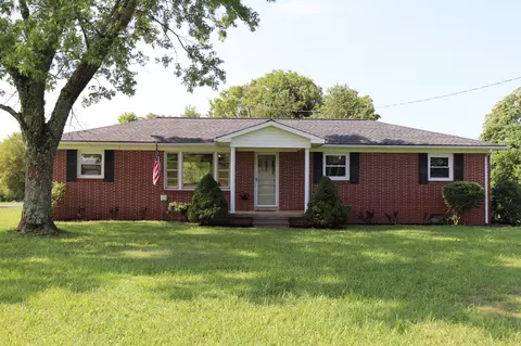 8416 Union Camp Rd, Red Boiling Springs, TN 37150