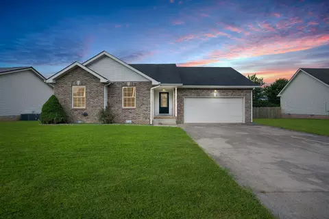 3203 Veranda Cir, Clarksville, TN 37042