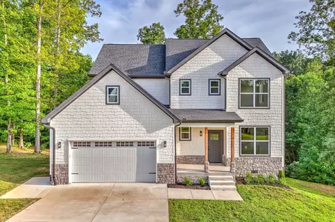 221 Cherokee Dr, White Bluff, TN 37187