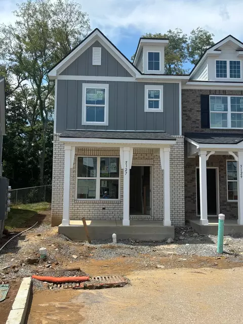 5127 Dayflower Dr, Hermitage, TN 37076