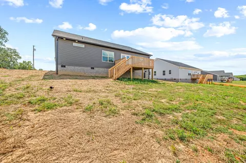 Exterior - 4611 Window Cliff Rd, Baxter, TN 38544 photo 6 of 8